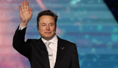 Маск заработает миллиарды на сделке SpaceX и Google