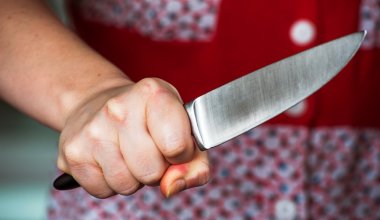 Многодетную мать обвинили в убийстве супруга: казахстанцы встали на сторону женщины