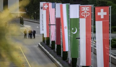 США и Иран пытаются договориться: переговоры стартуют в Швейцарии