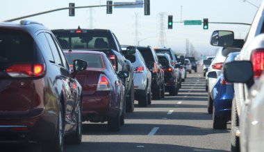Оживленные участки дорог перекрыли в Астане