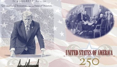 Трамп показал юбилейный паспорт США со своим портретом