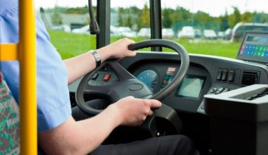«Работать за копейки не будем»: водители автобусов объявили забастовку в Кокшетау