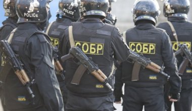«Били ногами в берцах»: после матча в Астане вспыхнул скандал с СОБР