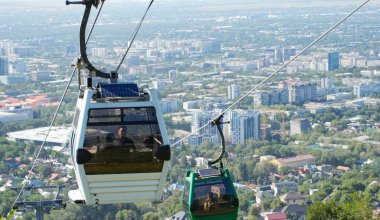 Люди застряли на канатке Кок-Тобе из-за отключения света