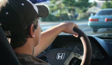 89 казахстанцев с психическими расстройствами ездили за рулем