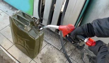 Из одного региона Казахстана 282 раза пытались вывезти бензин в Россию