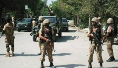 При нападении на КПП погибли 15 человек в Пакистане