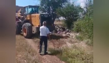 Служебные документы оказались на свалке в Актобе
