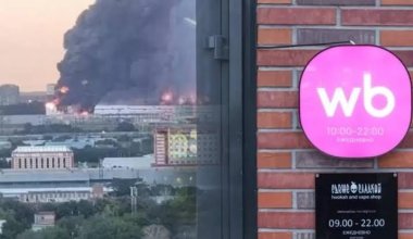 Риск девальвации тенге после ударов по Wildberries увидели эксперты