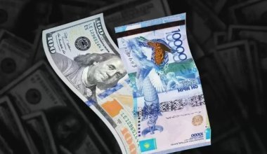 Доллар рухнул после пятничного разворота