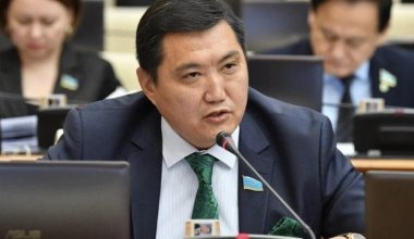 Экс-депутат Бакытжан Базарбек оказался участником ДТП в Жамбылской области