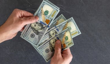 Тенге завершил неделю на высокой ноте