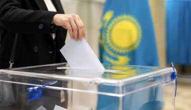 Алматинку оштрафовали за фото заполненного бюллетеня в соцсетях