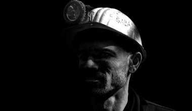 От 165 тысяч до 1,7 млн: сколько зарабатывают шахтеры в Казахстане