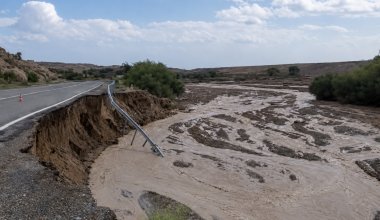 Сильные дожди размыли трассу в Жетысуской области
