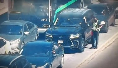 Lexus иностранца с номером «Kazak» отправили на штрафстоянку Астаны