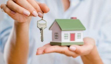 Ипотека для женщин заработала в Казахстане: кто получит помощь