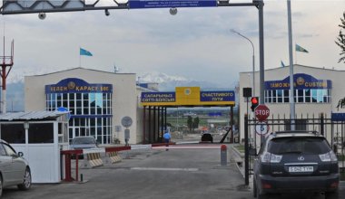 Въезд в Казахстан станет платным? Иностранцам назвали сумму