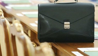 Еще два министра сохранили свои посты