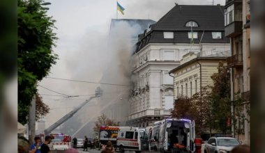 Беспилотник ударил по зданию СБУ в Киеве, есть пострадавшие