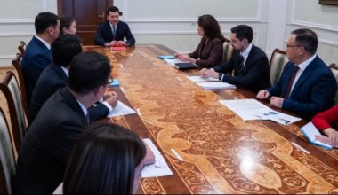 Ерлан Карин поручил улучшить работу контакт-центров