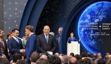 Казахстан нацелился на космос: какие планы представили в Париже
