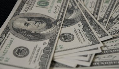 Доллар пробил новую отметку после выходных
