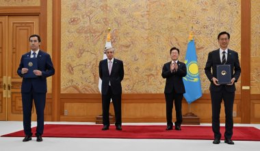 Казахстан договорился с Южной Кореей по атому, нефти и аэромобильности