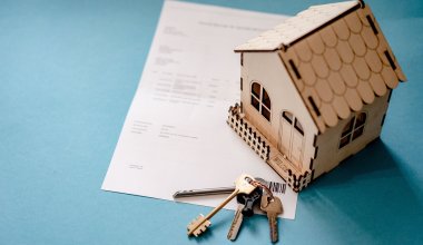 Казахстанцев обяжут страховать жильё от землетрясений и паводков