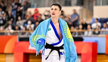 Казахстанец выиграл первое в истории Азиады золото по ММА