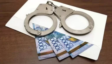 Пограничники в ЗКО вымогали деньги у азербайджанца, пугая депортацией