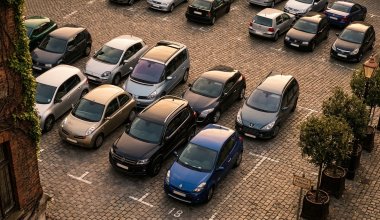 В Астане заработала новая система платных парковок: что нужно знать