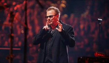 Казахстанцы требуют отменить концерты Владимира Преснякова