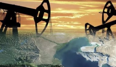 Украина ударила по цели в Чёрном море и нефтяному объекту в России