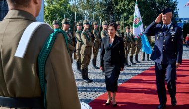Новый посол Казахстана встретилась с президентом Венгрии