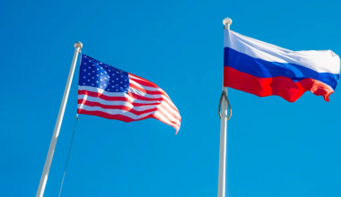 США и Россия обсуждают многомиллиардную сделку с активами «Лукойла»