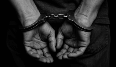Два года скрывался от полиции: иностранца наконец выдворили из Казахстана