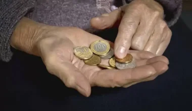 Минтруда объяснило, каких казахстанцев признают богатыми и лишат пособий
