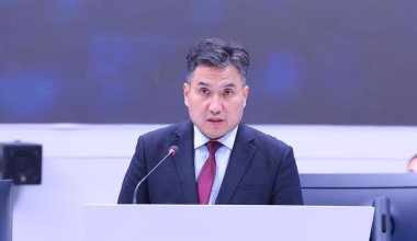 Зарплата 1,2 млн и две квартиры: министр труда Ертаев проверил себя на бедность