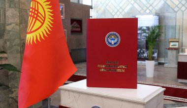 Искусственный интеллект нашёл десятки ошибок в русском переводе Конституции Кыргызстана