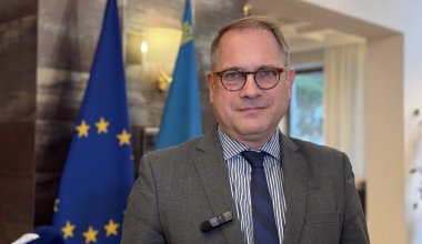 Литий, уран и новые контракты: чем Казахстан привлекает Францию