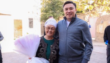 В Шымкенте еще семь семей получили новые квартиры ко Дню Республики