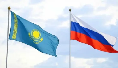 Казахстанцы оказались среди самых частых трудовых гостей России