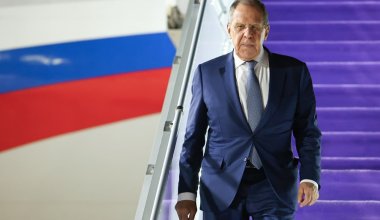 Лавров летит в США