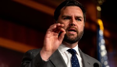 Вэнс заявил, что война против Ирана не будет вечной