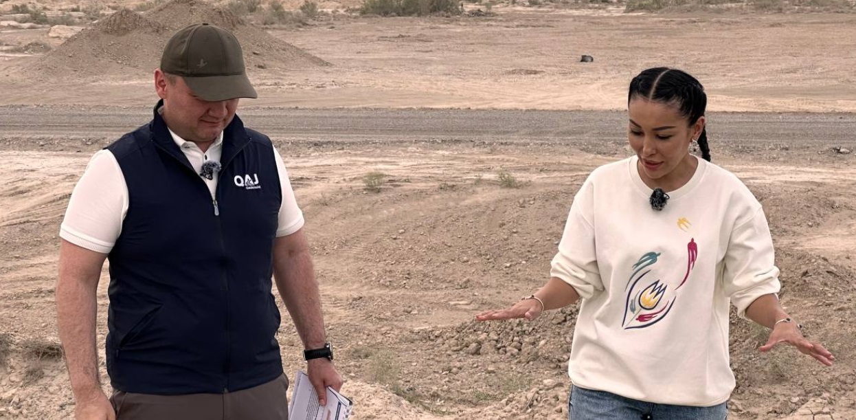 Өзбек порно және секс Wonder Woman мен Бэтменнің порнографиялық суреттері